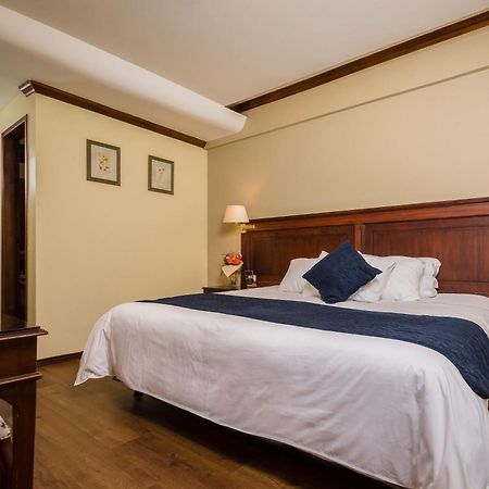 Hotel Florida Ambato Exteriér fotografie