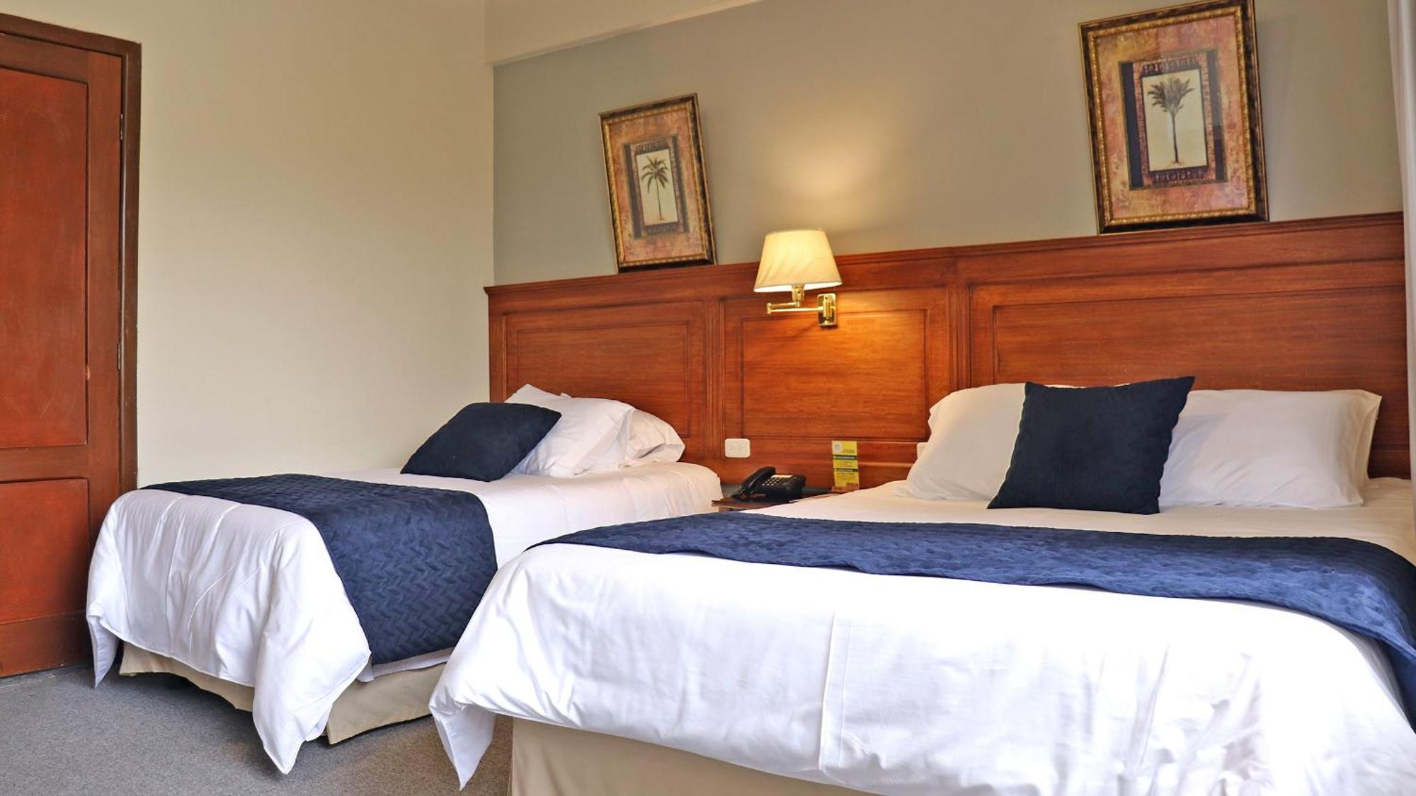 Hotel Florida Ambato Exteriér fotografie