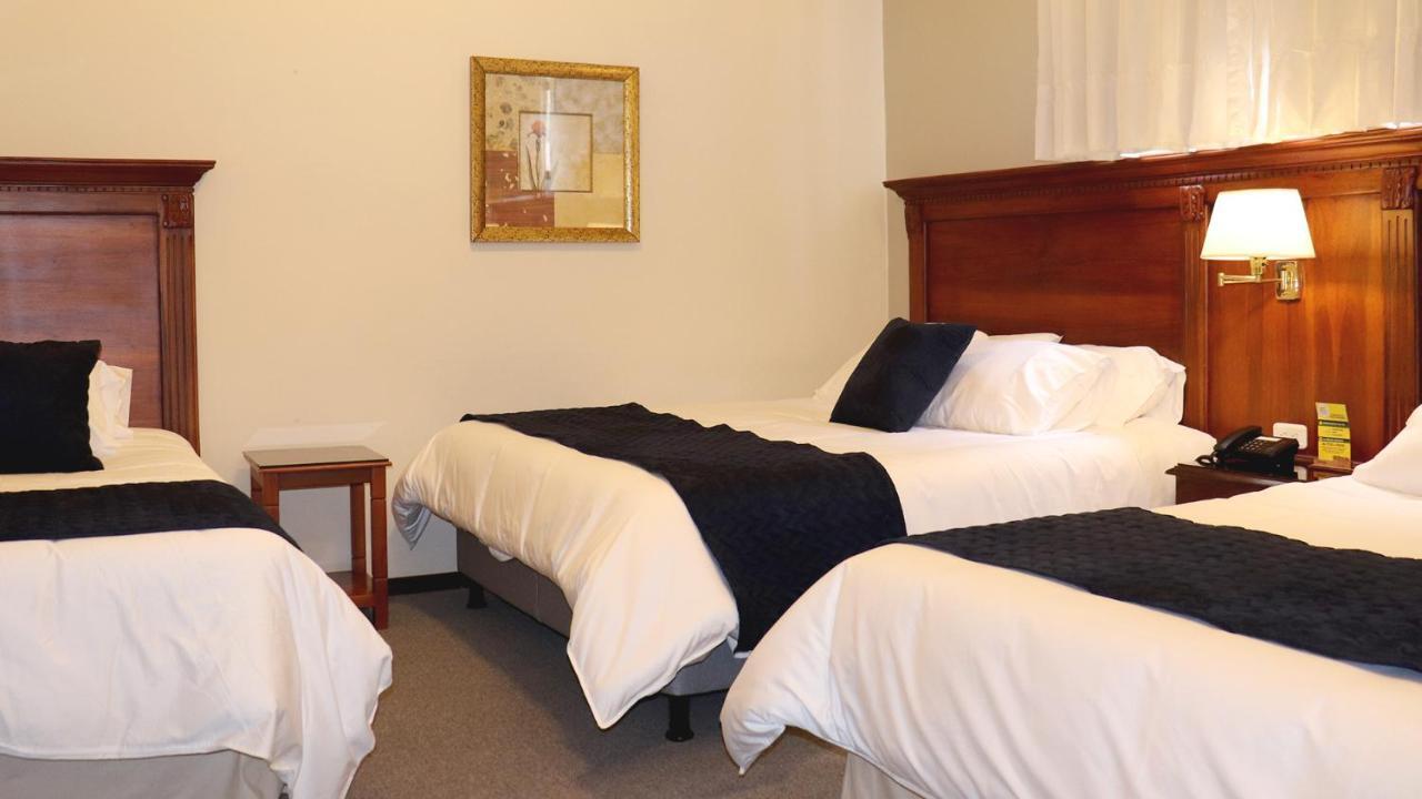 Hotel Florida Ambato Exteriér fotografie